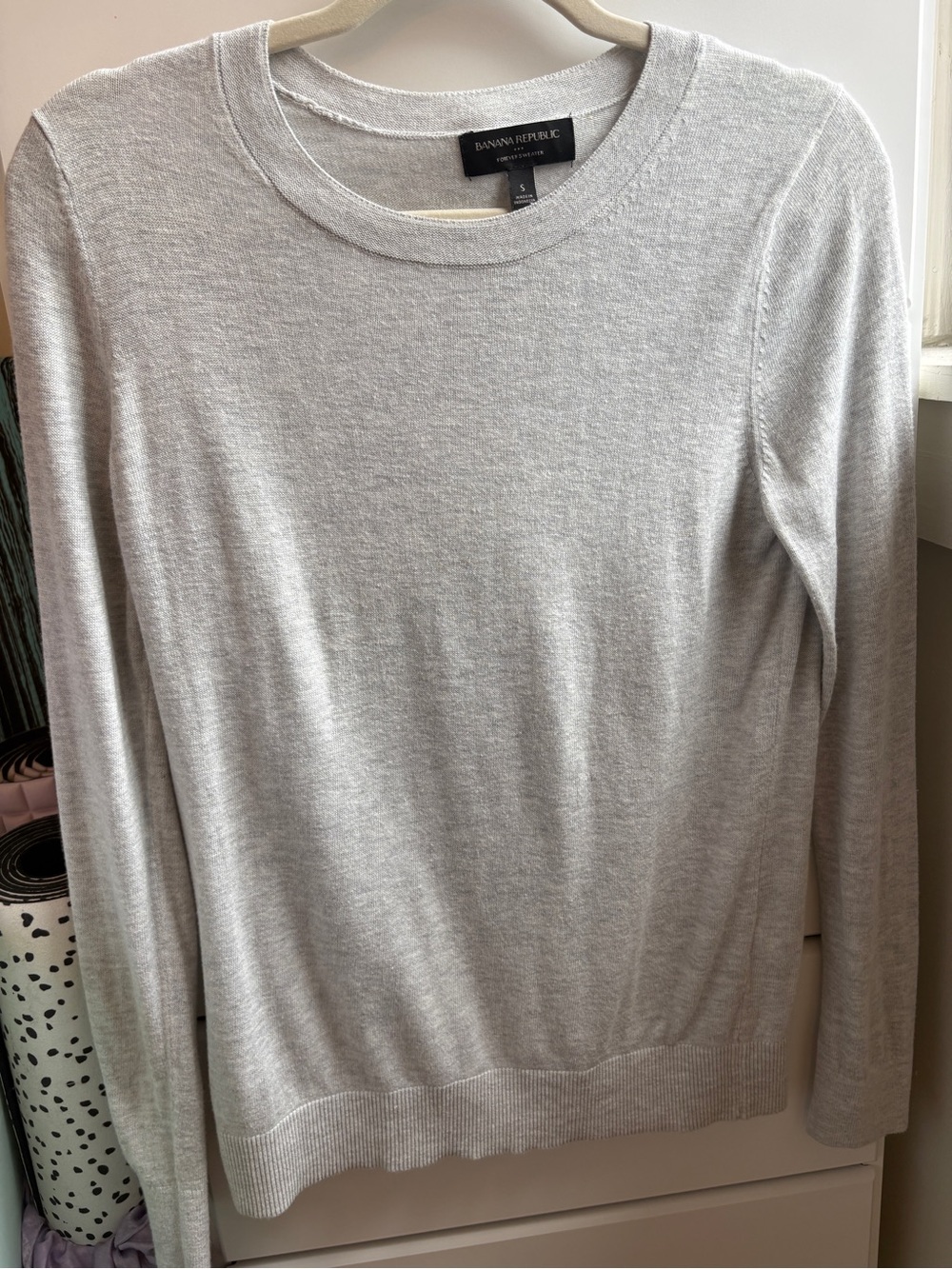 Banana Republic Light Gray Crewneck Sweater